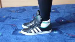 Jana shows her Adidas Top Ten Vulk black white green