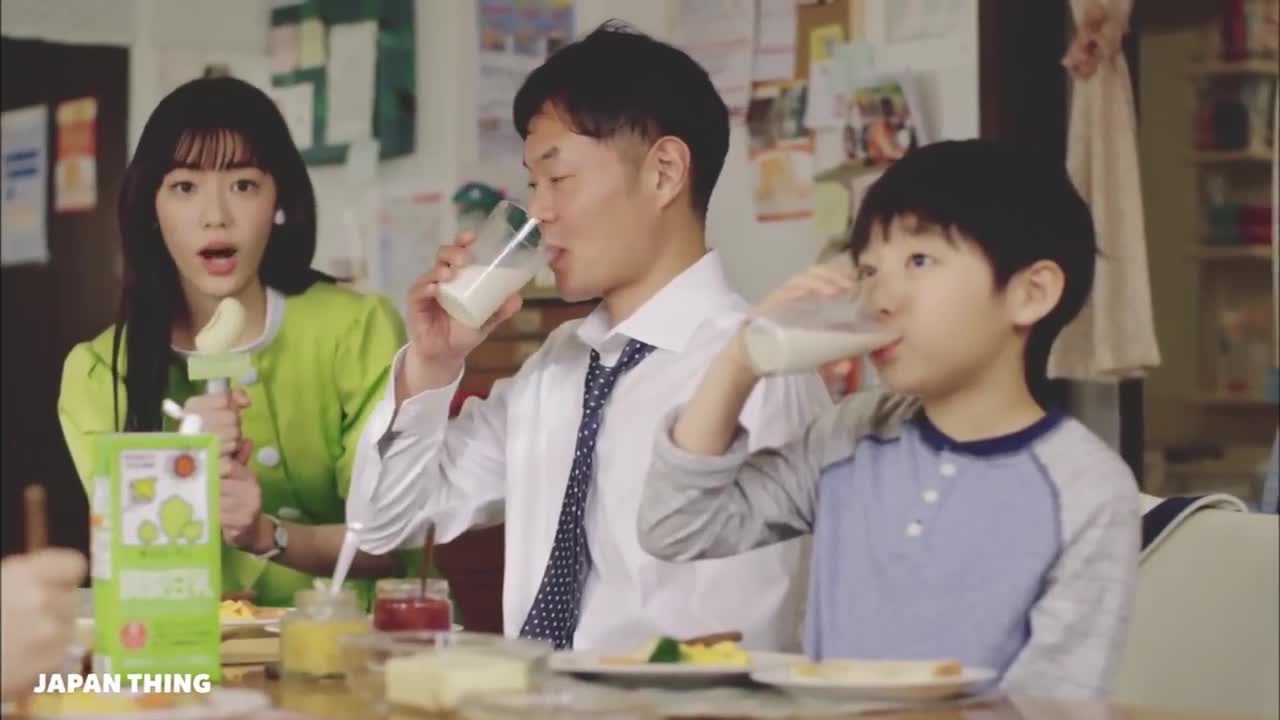 Weird, Funny & Cool Japanese Commercials #68