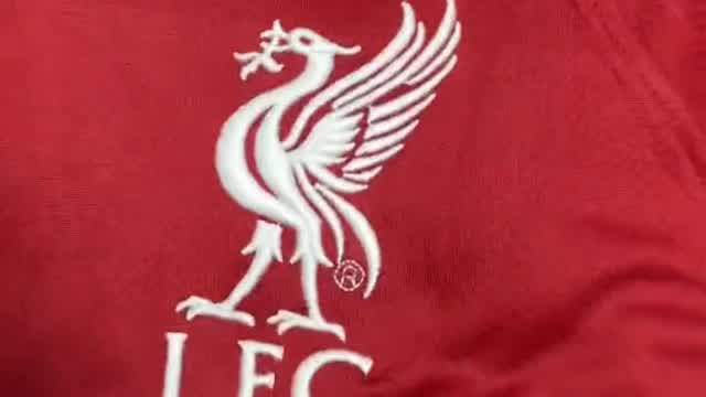 Camiseta de la 1ª equipación Liverpool 2022/2023 - camisetasclubes.com