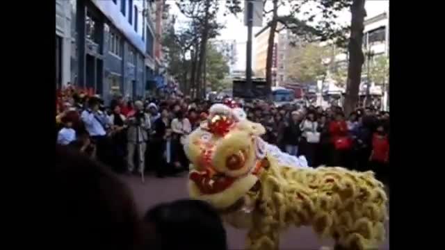 美國國際藝術館開幕