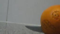 La Muerte de la Naranja Molestosa (Death of Annoying Orange)