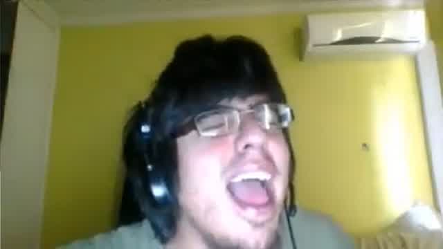 Bronce V cantando Rewrite