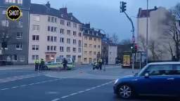 The unknown took several patients hostage at the Queen Louise Hospital in the German city of Aachen