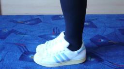 Jana shows her Adidas Superstar white metallic blue