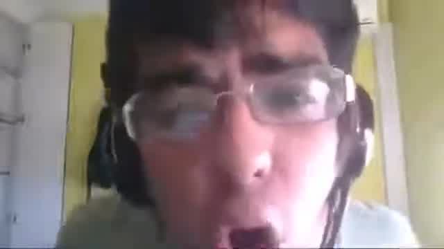 Bronce V hablando sobre las enfermedades mentales