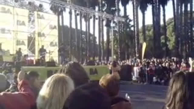 Show de Mo Ikkai Banda pop japonesa (50 años jardin japones)