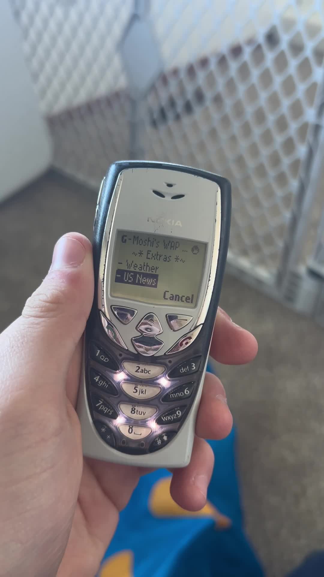 Nokia 8390 browsing modern news on t-mobile 2/14/2026