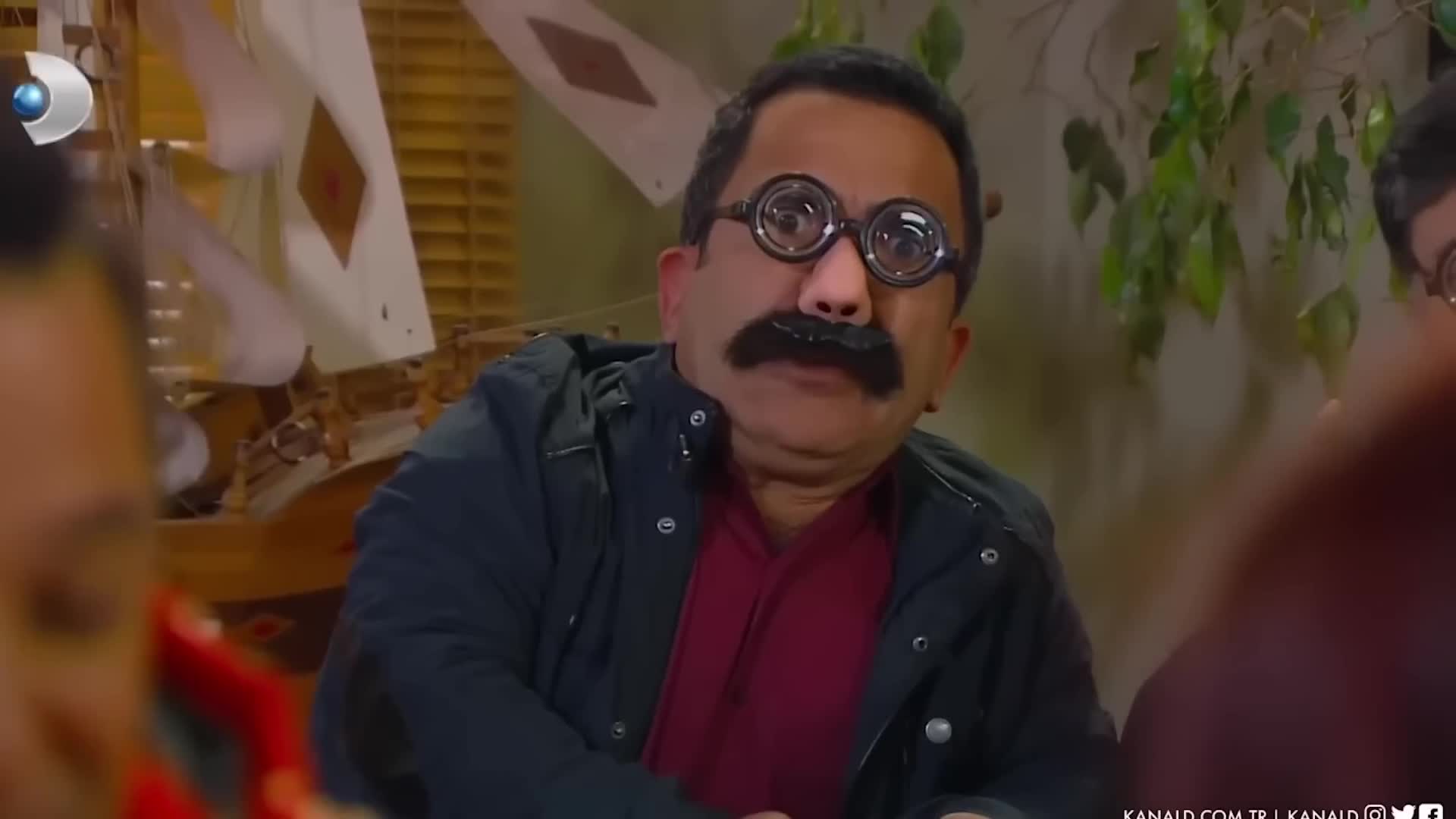 ÇOCUKLAR DUYMASIN POLİTİK ANALİZ