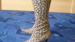 Jana shows her spike high heel stretch boots leoprad