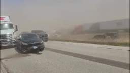 A major accident occurred in the US state of Illinois due to a dust storm