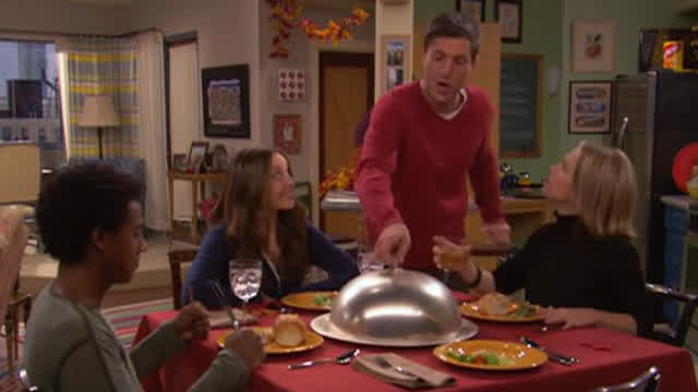 What I Like About You - Thanksgiving (S1 E9) What I Like About You - Thanksgiving (S1 E9)