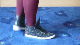 Jana shows her Adidas Top Ten Hi black with rhinestones