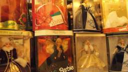 The first 10 years of Holiday Barbie dolls | Barbie Happy Holidays 1988 - 1998 | Happy Dollidays
