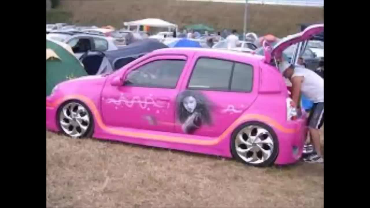 Techno vs. Renault Clio  (Tuning)