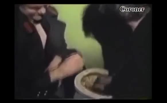 Чисти говно, блядь!