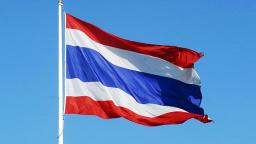 Thai National Anthem - 'Phleng Chat Thai' (TH-EN)