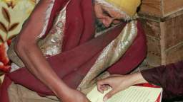 H.E.XiazhuQiuyangRinpoche respectfully wrote a congratulatory letter to H.H. Dorje Chang Buddha III
