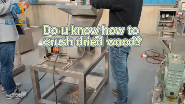 Do u know how to crush dried wood into granules by  dried wood crusher ?