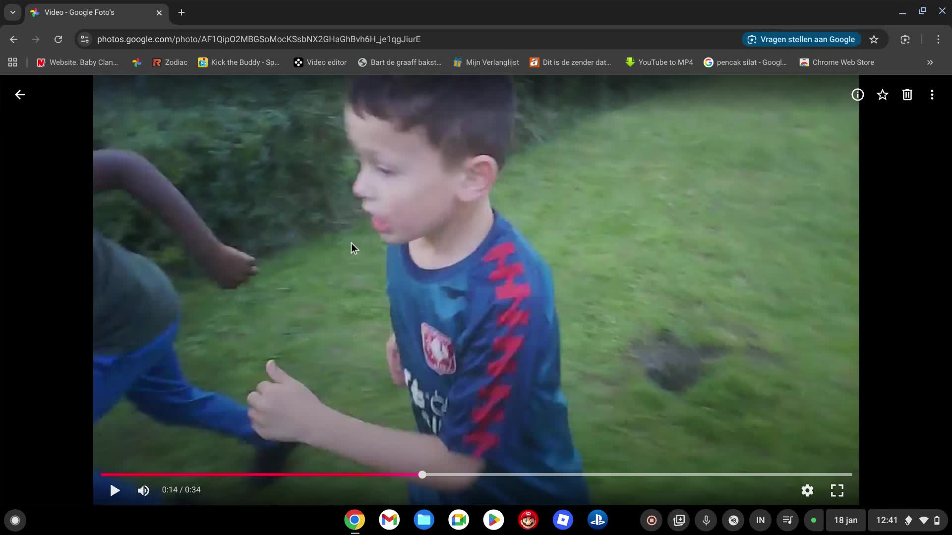 Reageren op de video's en foto's van Ahmed