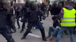 Police violently disperse farmers protest in Madrid.