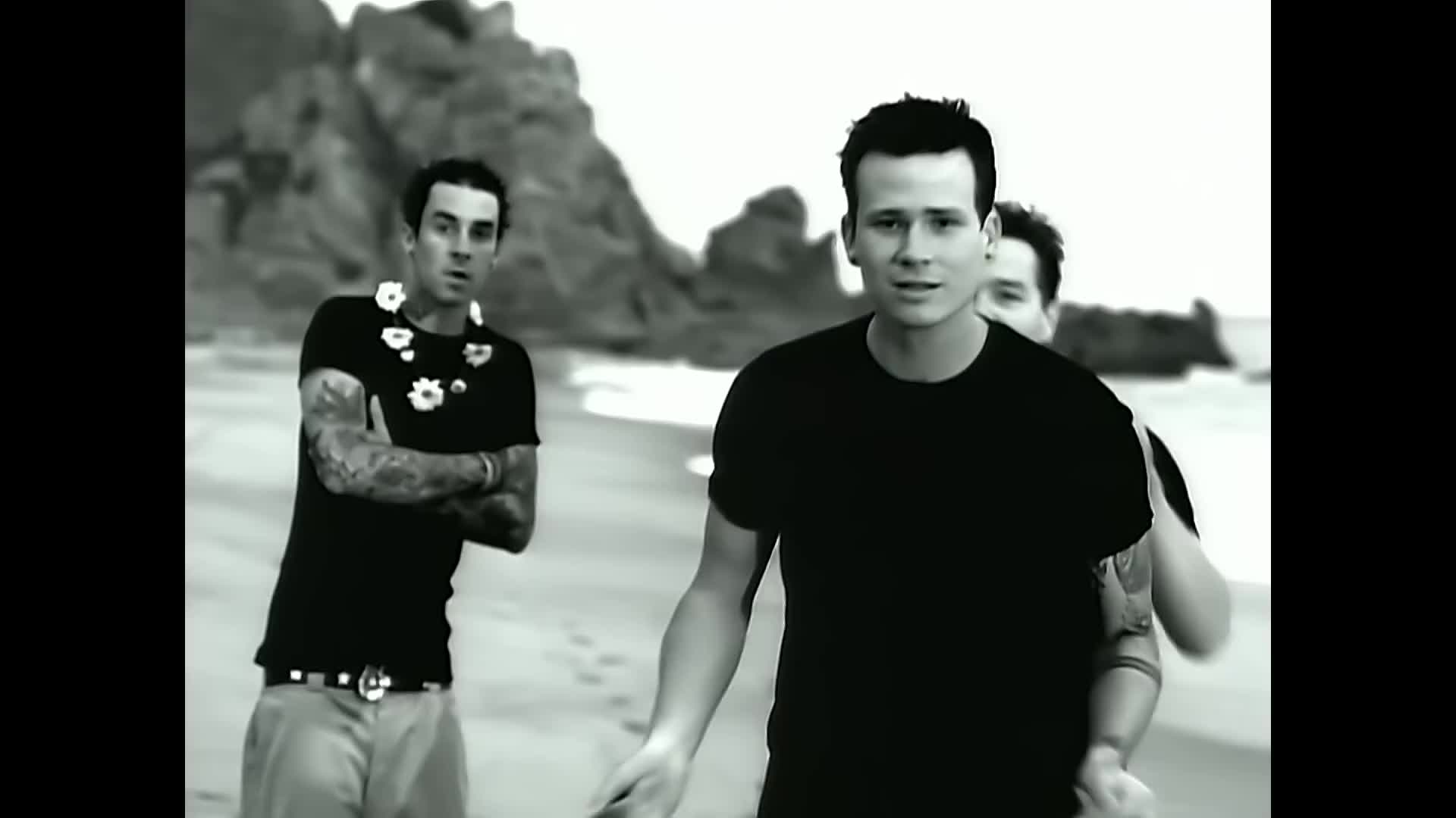 blink-182 - All The Small Things (Official Music Video)