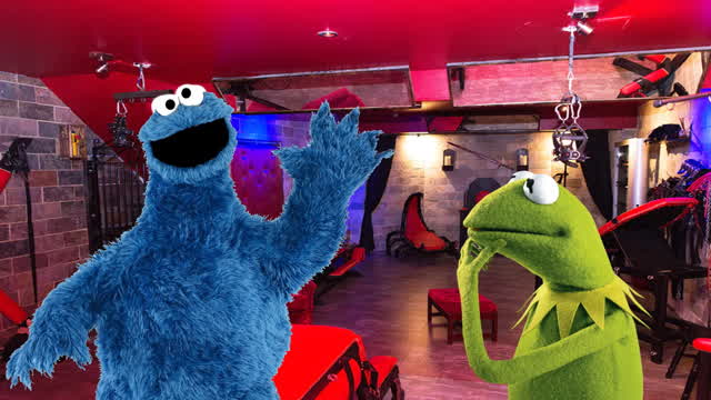 VLP: Kermit the Cow Pogo Stick and Cookie Monster play dirty games