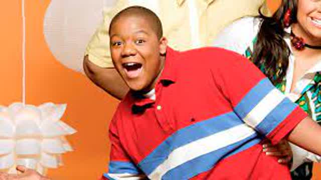 Cory Baxter contra un episodio de La Casa de Raven