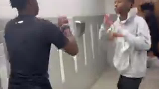 They just be throwing bullshit ๐ญ They just be throwing bullshit ๐ญ
