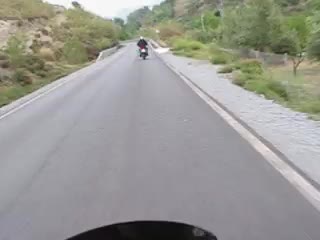 Adelantamientos en moto