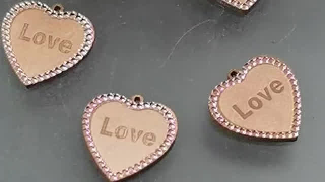 Laser Engraving Metal Pendants With Camera Capture Function