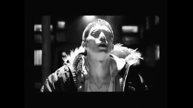 Arctic Monkeys - The View From The Afternoon (Official Video)
