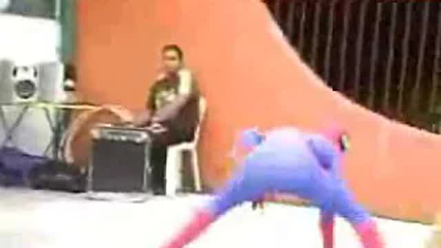 La caida de Spiderman - Doblada al Loquendo xD La caida de Spiderman - Doblada al Loquendo xD