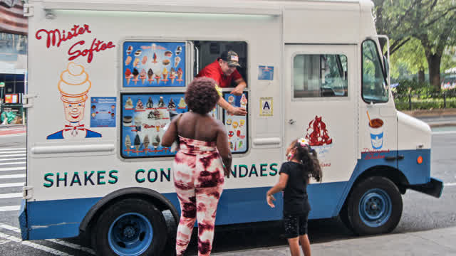 RAVEN-SYMONE PUTS SAMUEL ATHERTON AND ALL DEF LADY TO JAIL!!!!!!!!!!!!!!!!!