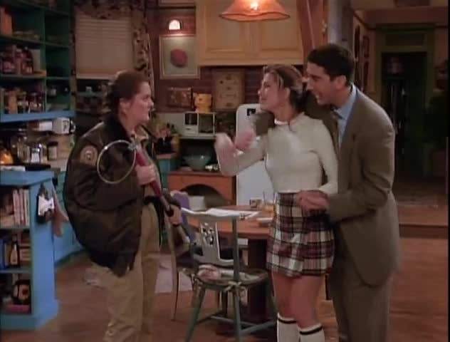 Friends - S01E19 - Friends - s01e19 - The One Where the Monkey Gets Away