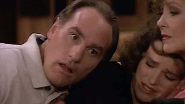 Coach S04E02 Since My Beaver Left Me