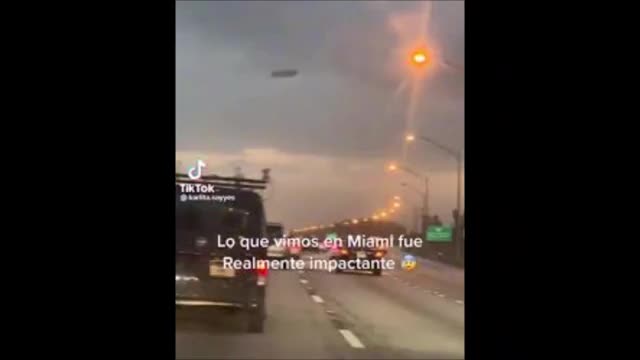 303 Un ovni en Miami continua el misterio sobre el centro comercial