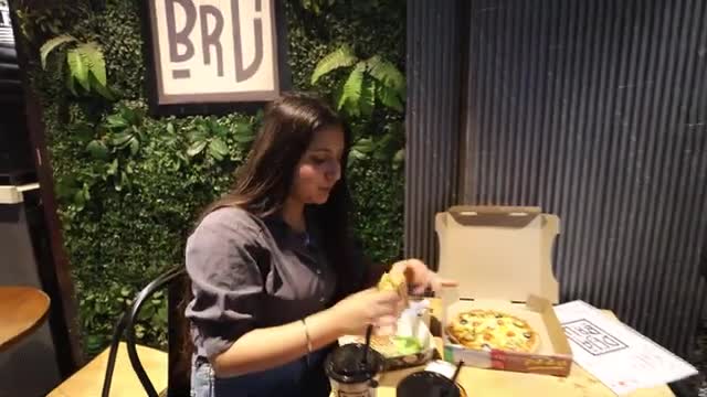 Deja Bru Café in Janakpuri East: Coffee, Shakes & Cozy Vibes You Can’t Miss! 👌😋