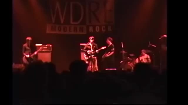 Why Matt Sharp is the best weezer bassist Why Matt Sharp is the best weezer bassist