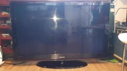 Look at a 46 inch Samsung LE46A656 Full HD 1080p LCD TV Digital 100Hz Television from Gumtree