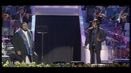 Luciano Pavarotti, James Brown - It's A Mans Mans Mans World