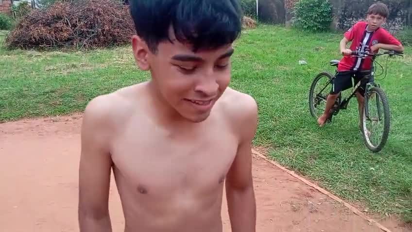 ¡¡PELEA DE INVALIDOS!!