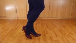 Jana shows her bpc hig heel stiletto pumps shiny bordeaux red 7