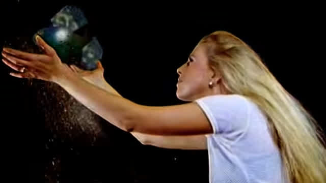Sequential One - Pump up the bass (1995)