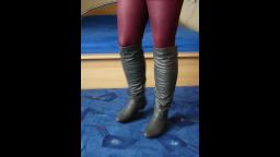 Jana shows her heel overknee boots grey with decorative zipper rear