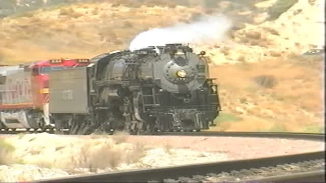 Santa Fe 3751 in Symphony in Steam