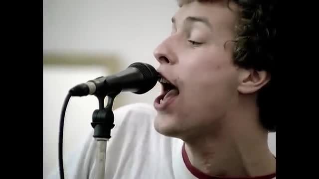 Coldplay - Shiver (Official Video)