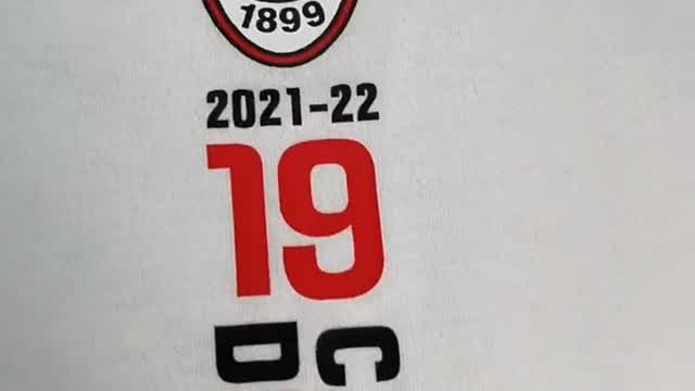 ✅ Camiseta AC Milan 22 Conmemorativo del campeonato de la Serie A - www.camisetasclubes.com
