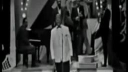 Louis Armstrong sings Mack the Knife
