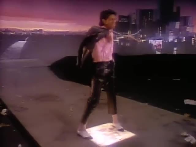 Michael Jackson - Billie Jean (Official Video)