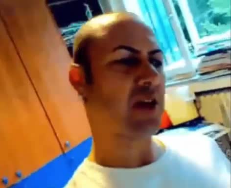 Arıza adam He's talking about Ercik. 2009